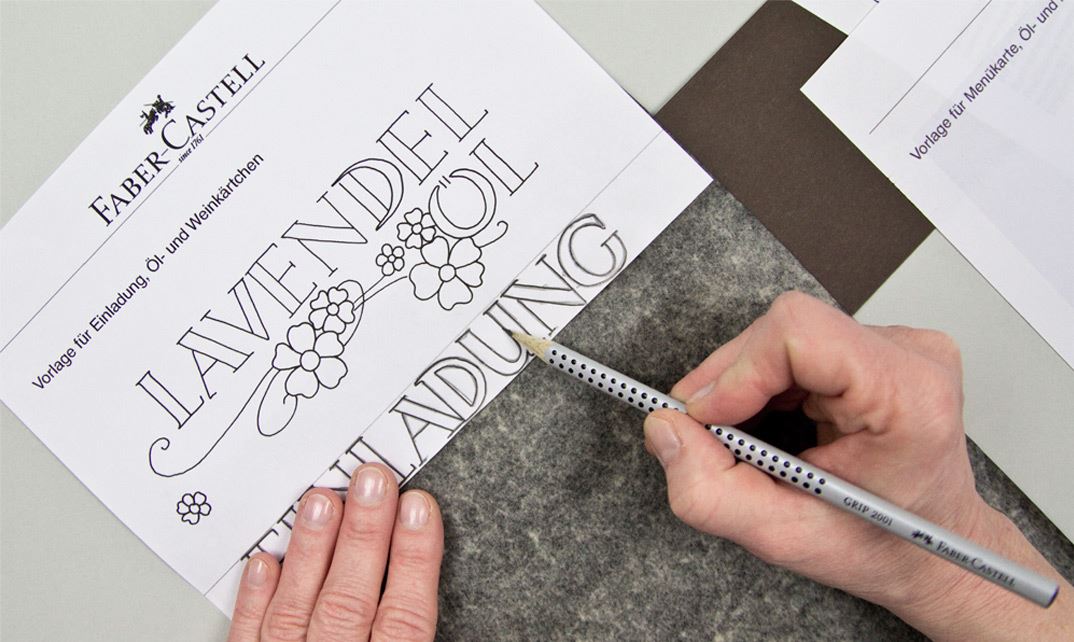 Creative ideas with Pitt Artist Pens and Art Grip Aquarell - Invitation card using PITT artist pen metallic - Step 1